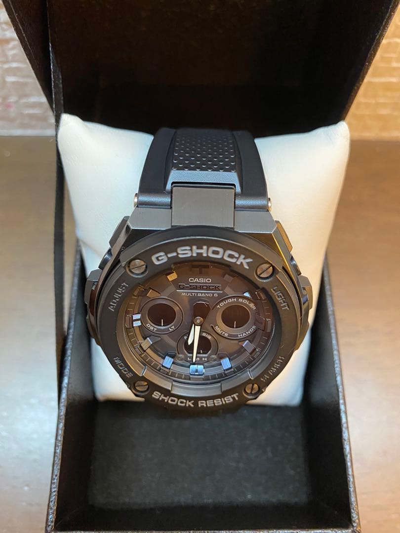 【極美品】G-SHOCK GST-W300G-1A1JF 電波ソーラー