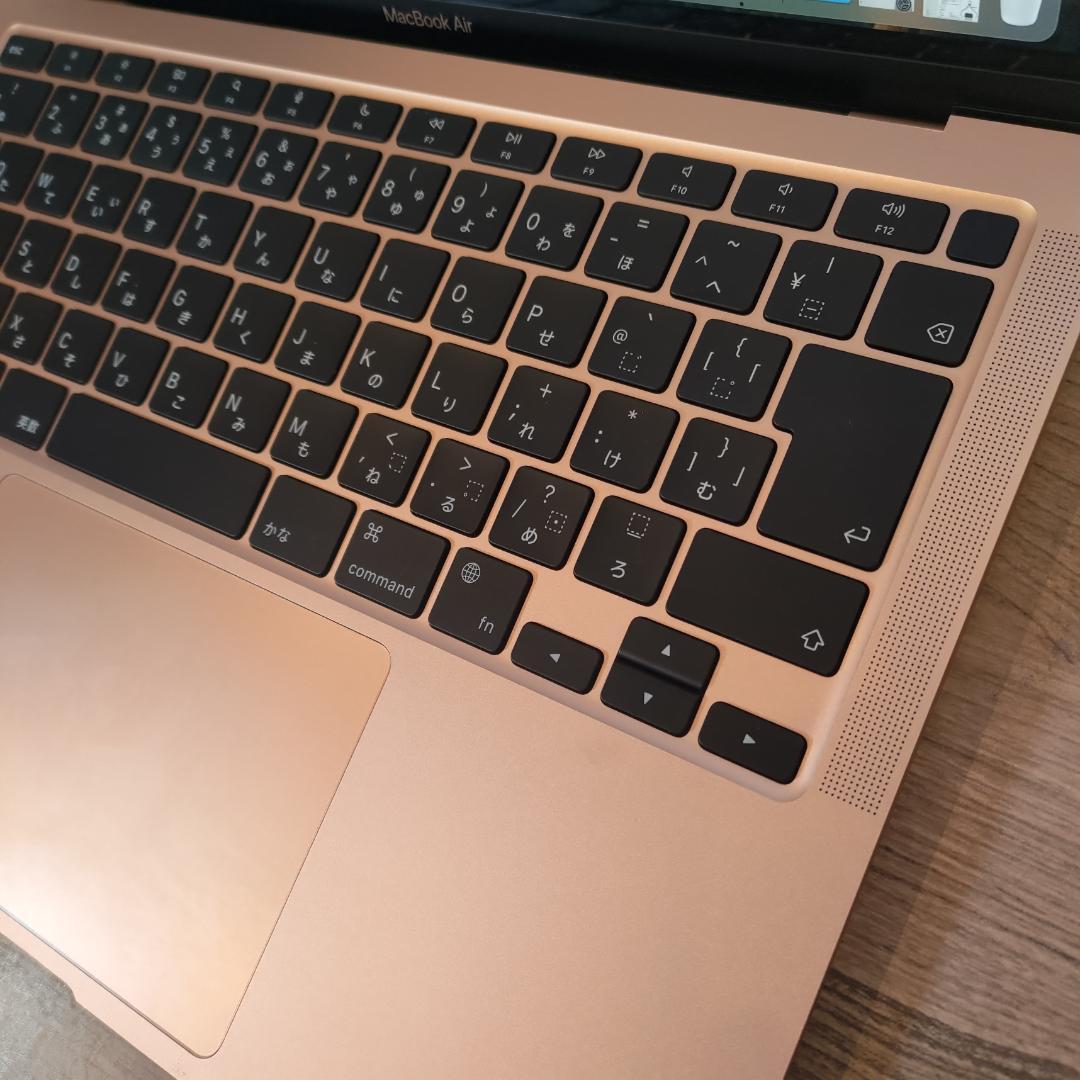 【ほぼ新品】極上美品＋充電回数25回未満　Macbook Air M1　8GB