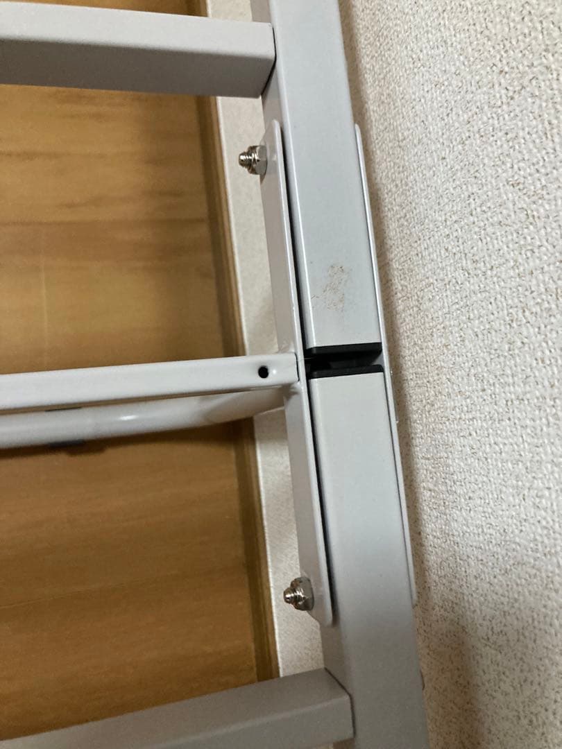 【未使用・組立済み完成品】新生活に！折り畳みダブルベッド(ミルキーグレージュ)