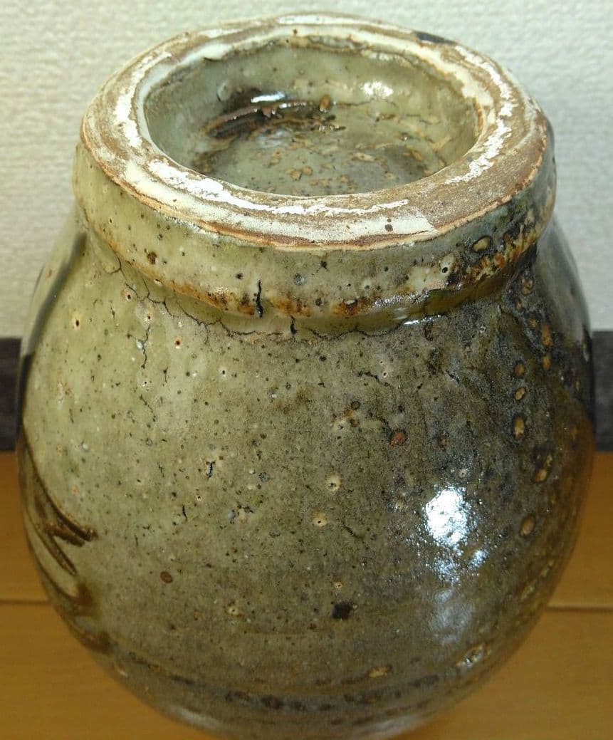 人間国宝 金城次郎 魚紋花瓶(魚4）栞 共箱 壺屋焼 壷屋焼 珍品上作花瓶 美品