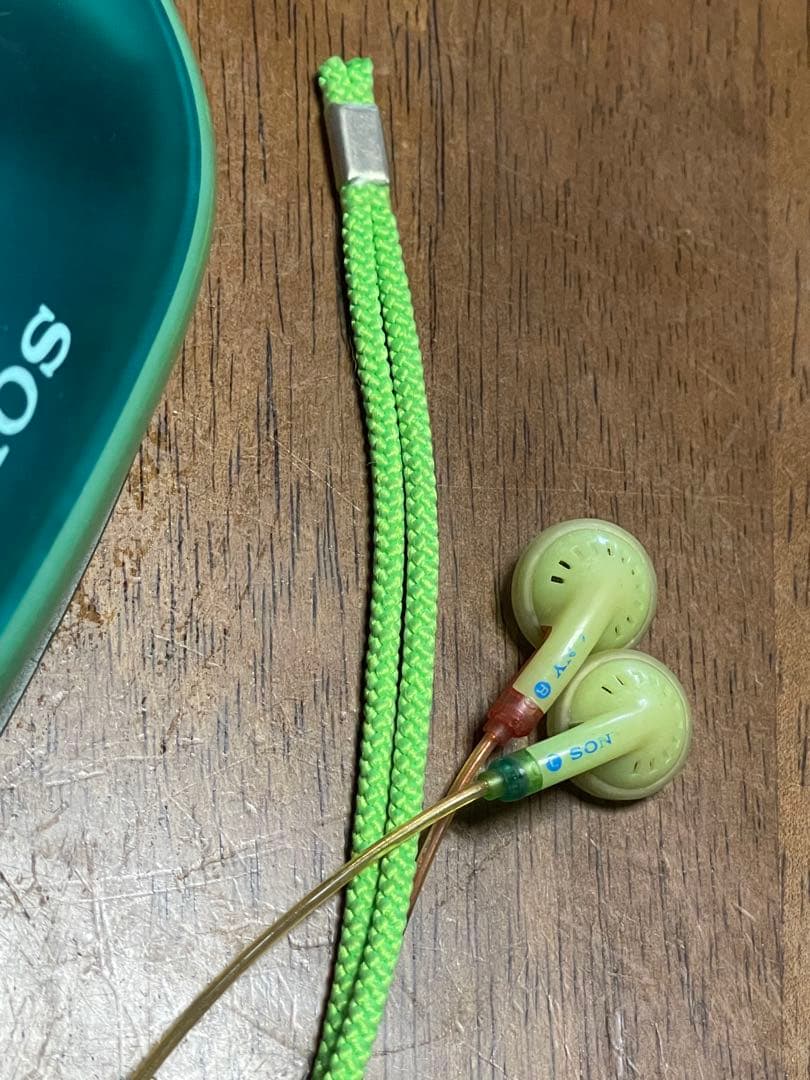 SONY ソニー ウォークマン WM-EQ3 緑色 イヤフォン付き 蓄光 電池式