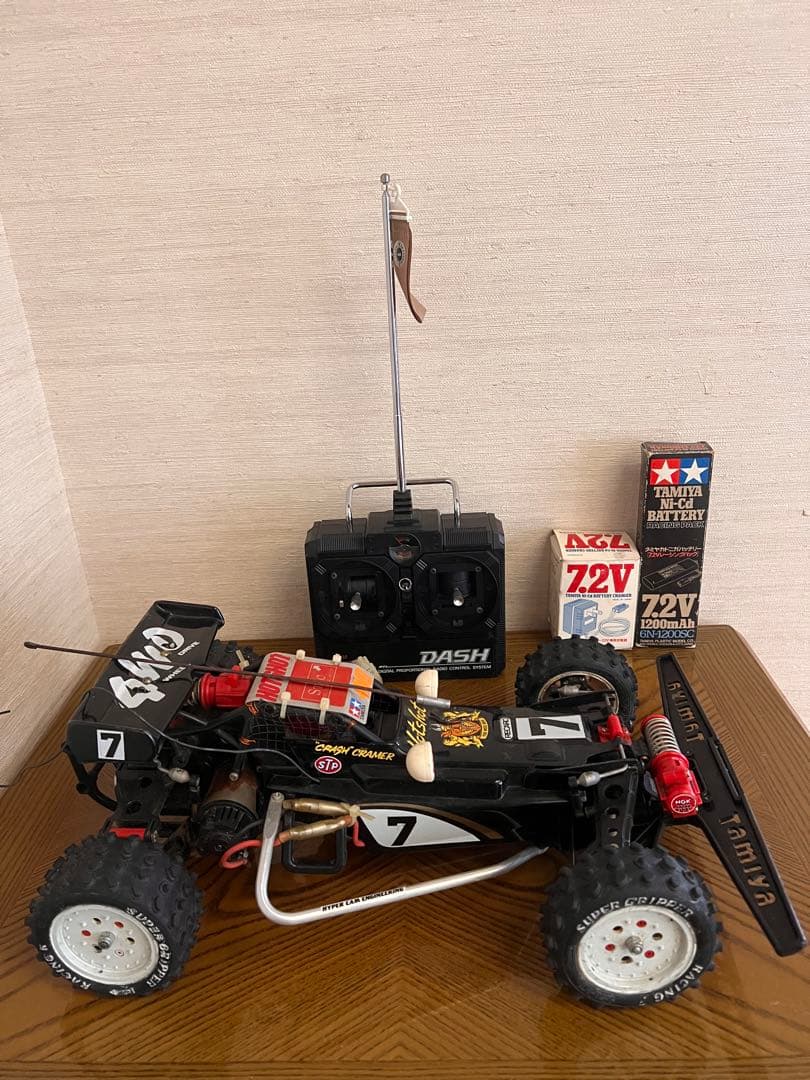 K*i様 TAMIYA HOT SHOT 4WD ラジコンカー　ジャンク品