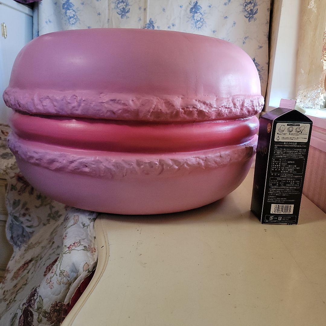 巨大マカロン型オブジェ　椅子　スツール　　公共施設展示使用品　キズ等あり