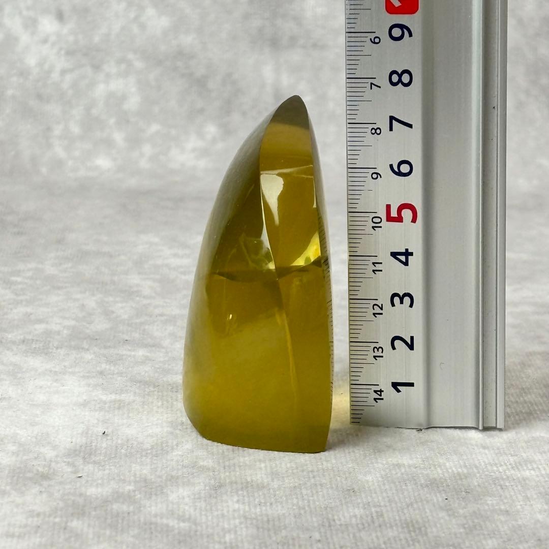 オウロベルデクォーツ ウェーブカット