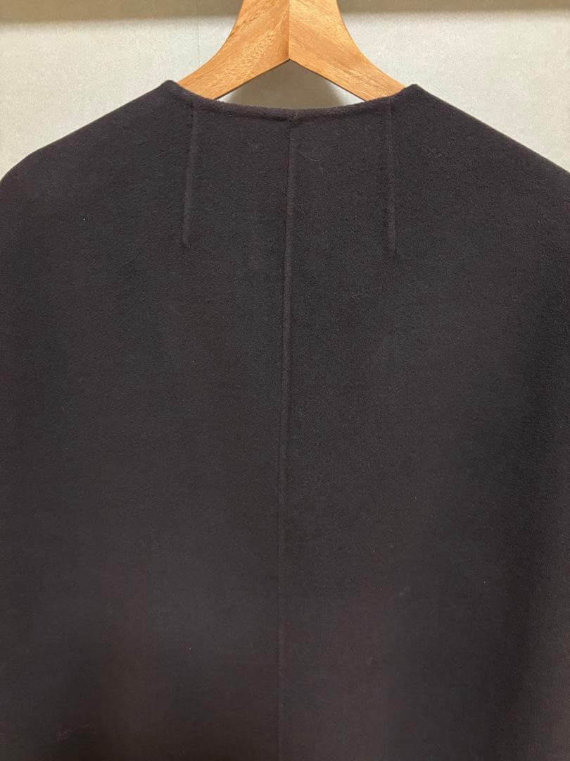 早い者勝ちSALE【美品】ノーブル　リバーポンチョジレ ケープコート　4.9万