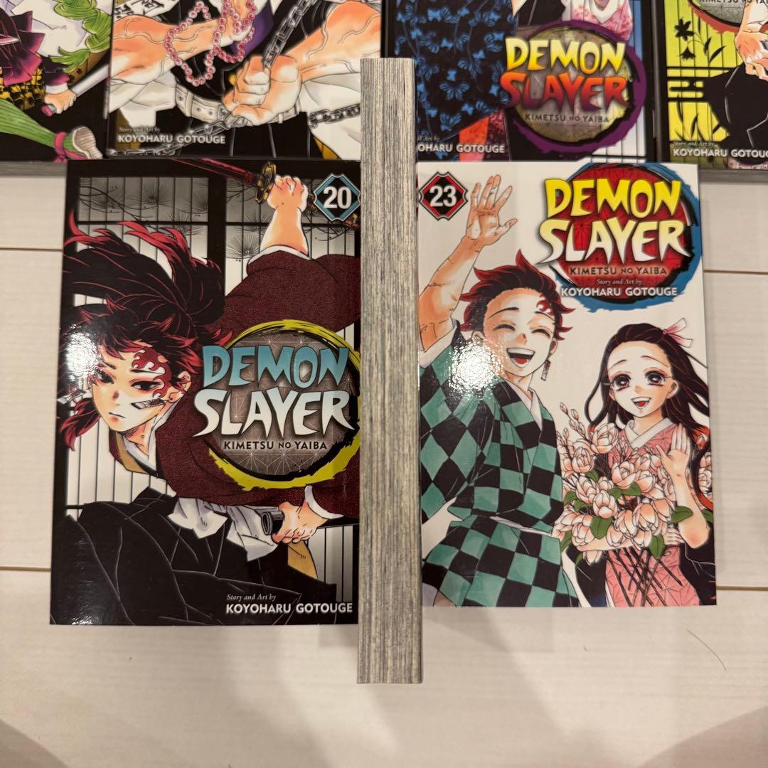 【漫画コンプリートボックス】鬼滅の刃 Demon Slayer　英語版