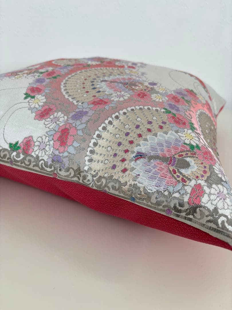 帯リメイク　孔雀と扇面柄　和モダン タペストリー＆クッションカバー 2点セット