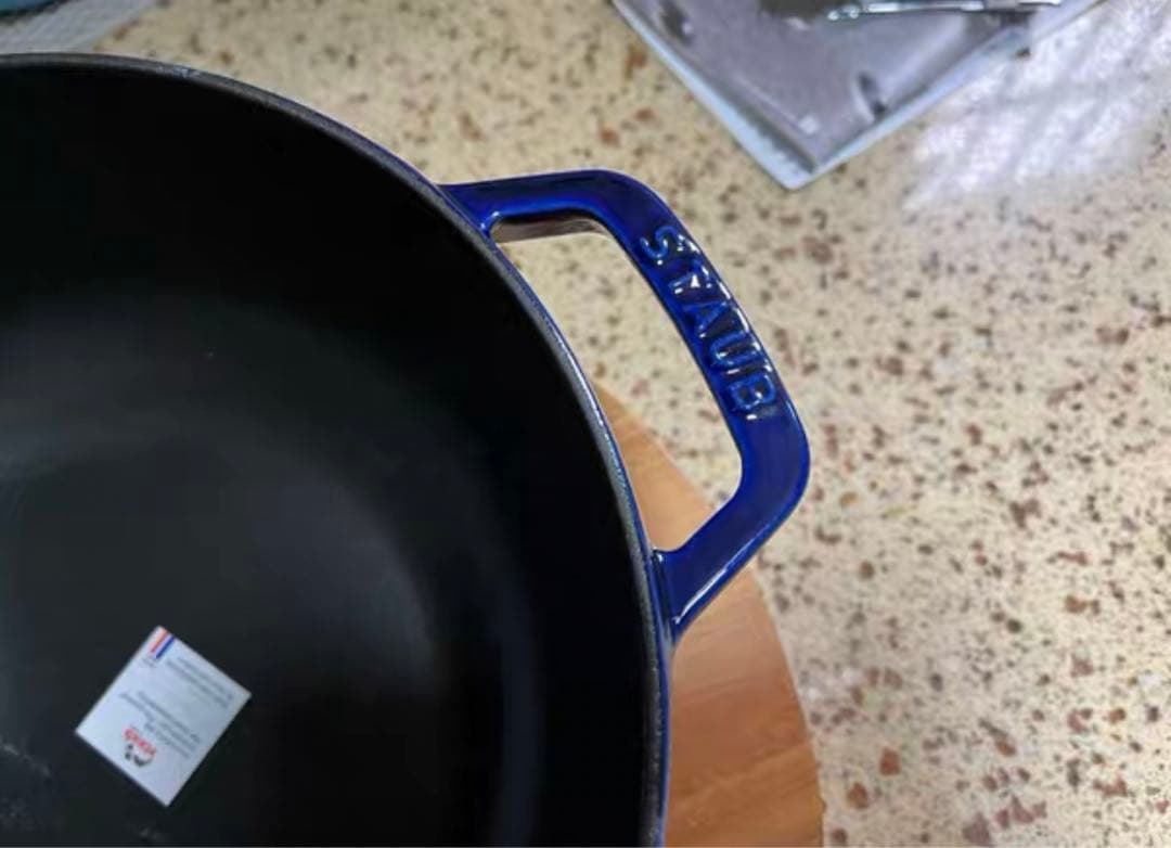 staub ストウブ 24cm 限定コレクション、色が美しい❗️美品