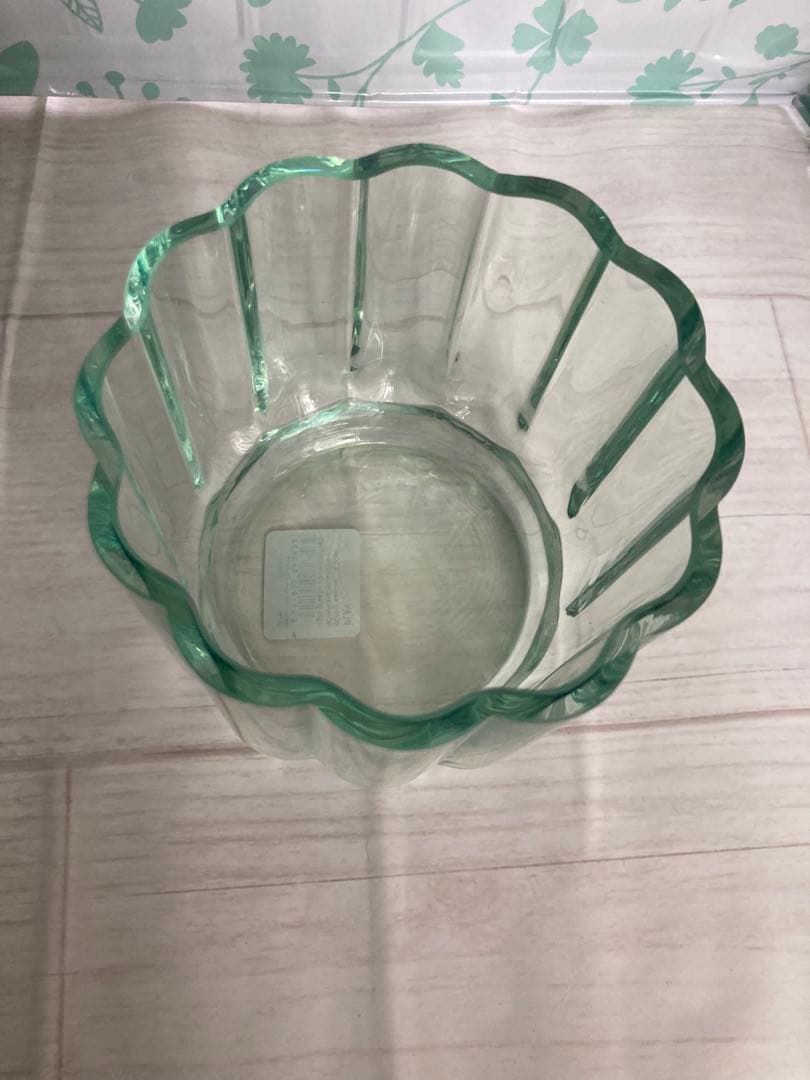 イッタラ プレイ デコレーティブ ボウル 90mm ライトグリーン