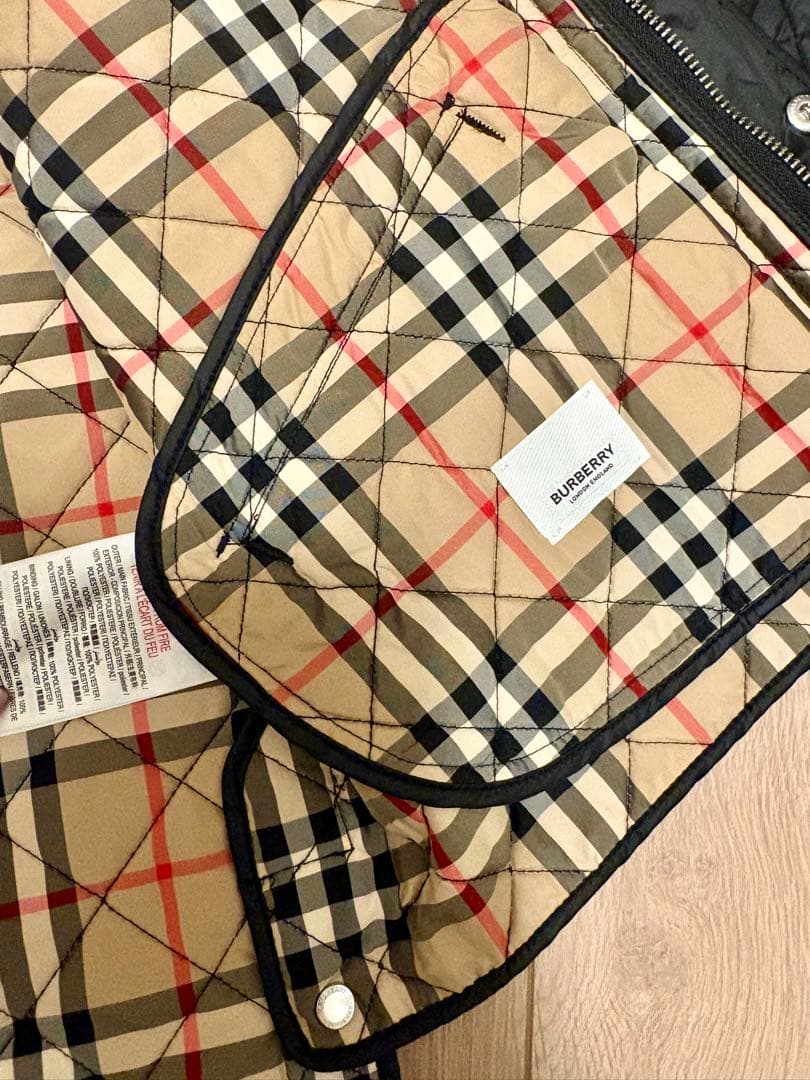 BURBERRY ブラック キルティングジャケット　162cm ほぼ新品