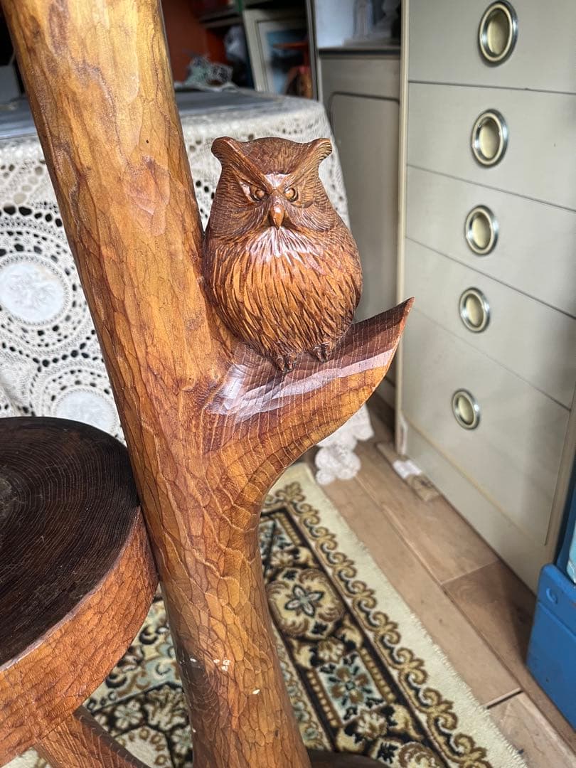 希少 フロアスタンドライト フクロウ 縁起物 木彫 インテリア 木製 風水 レア