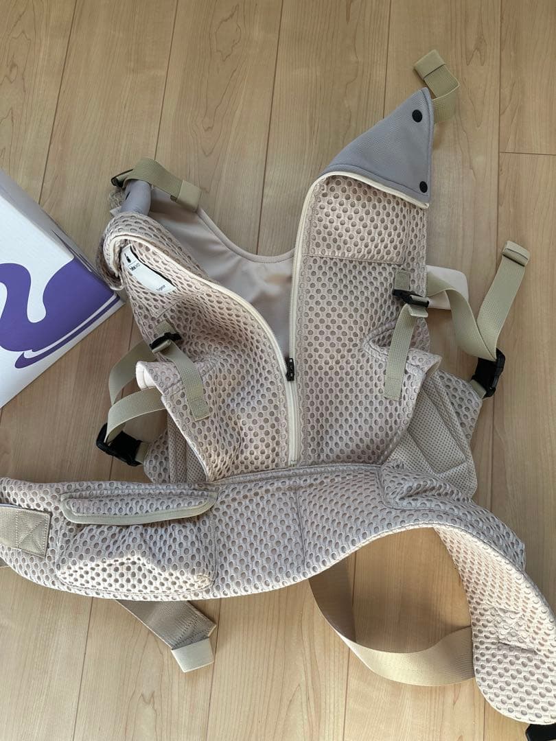 88ベージュ メッシュ 抱っこひも