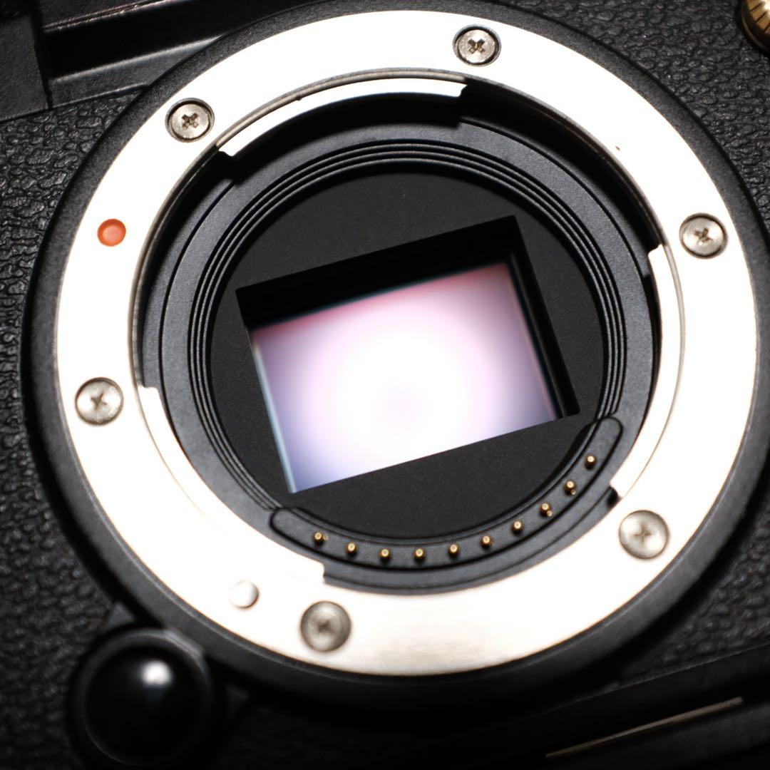 富士フイルム FUJIFILM X-T5 ボディ ブラック / グリップ付き