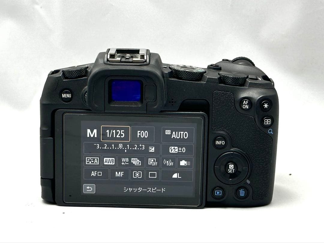値下げ！Canon EOS RP ミラーレス一眼 カメラ