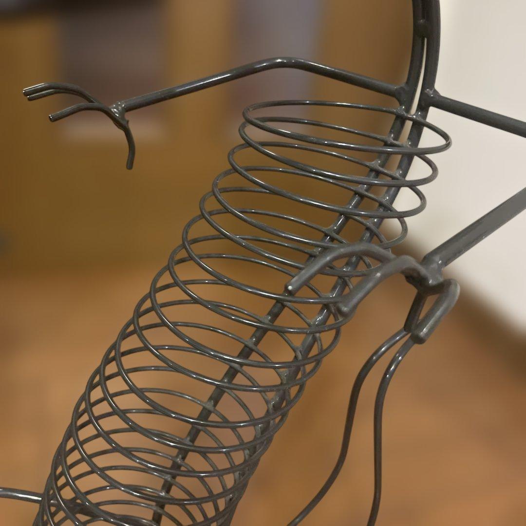 アイアン　ワイヤーアート 恐竜 立体CDラック