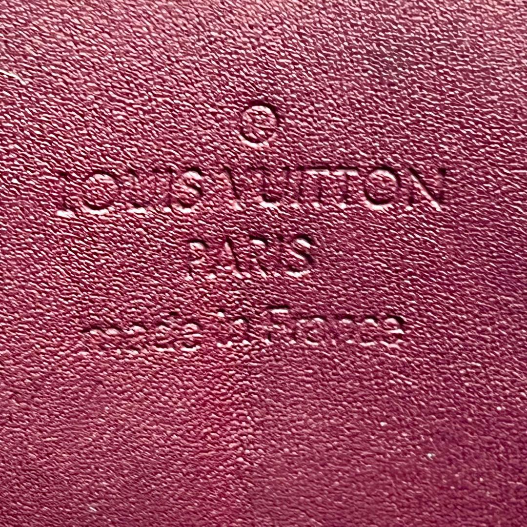 ルイヴィトン ヴェルニ ワイン ジッピーウォレット モノグラム M93575