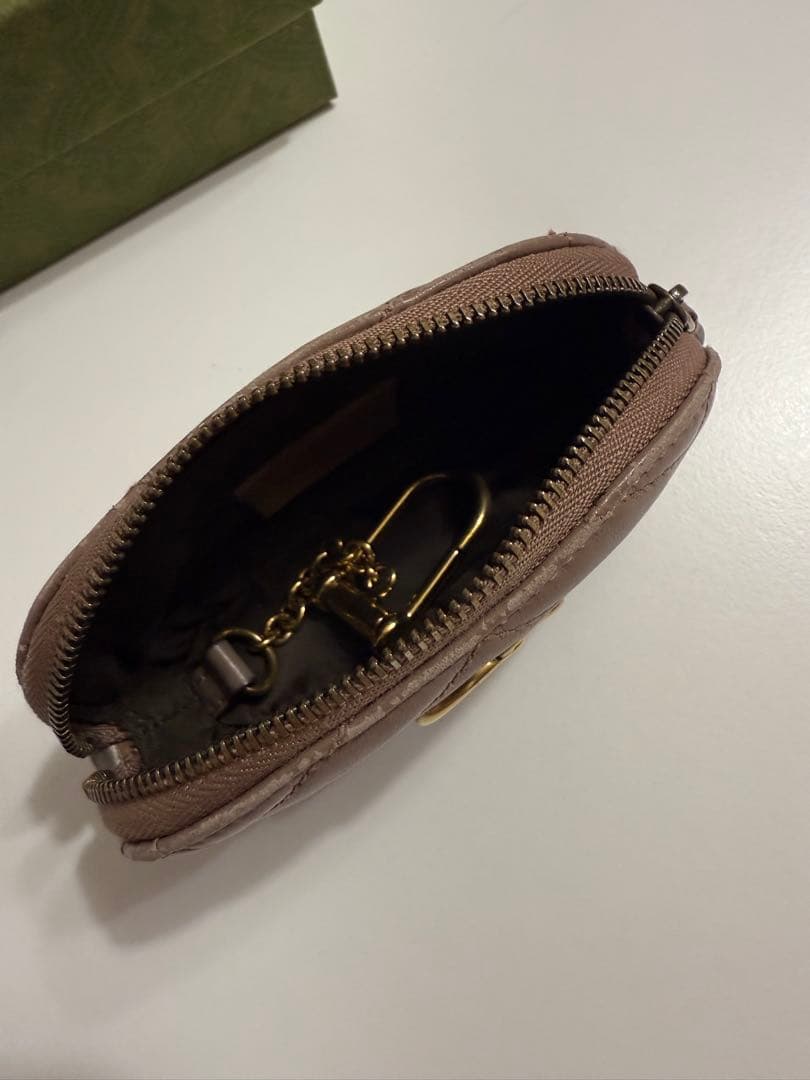 GUCCI GGマーモント　キーポーチ　キーケースケース　ベージュピンク