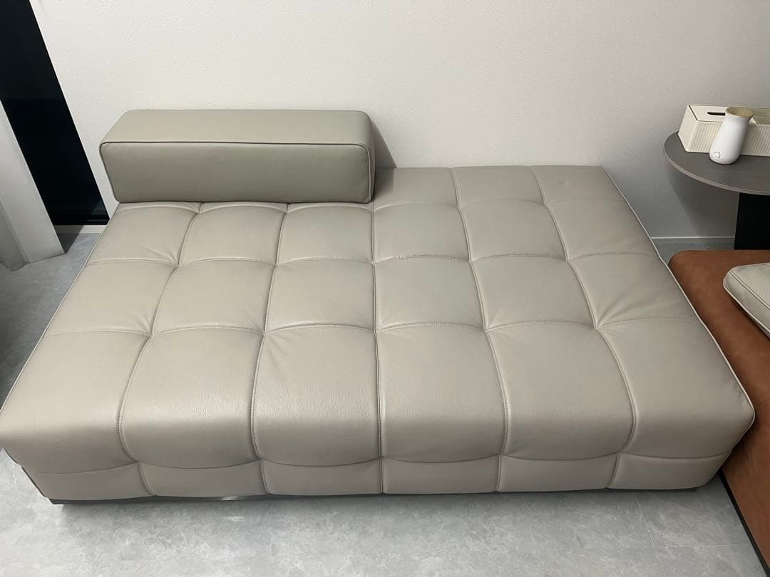 【ほぼ新品】高級ローレンス本革ソファ 大型 2台販売中