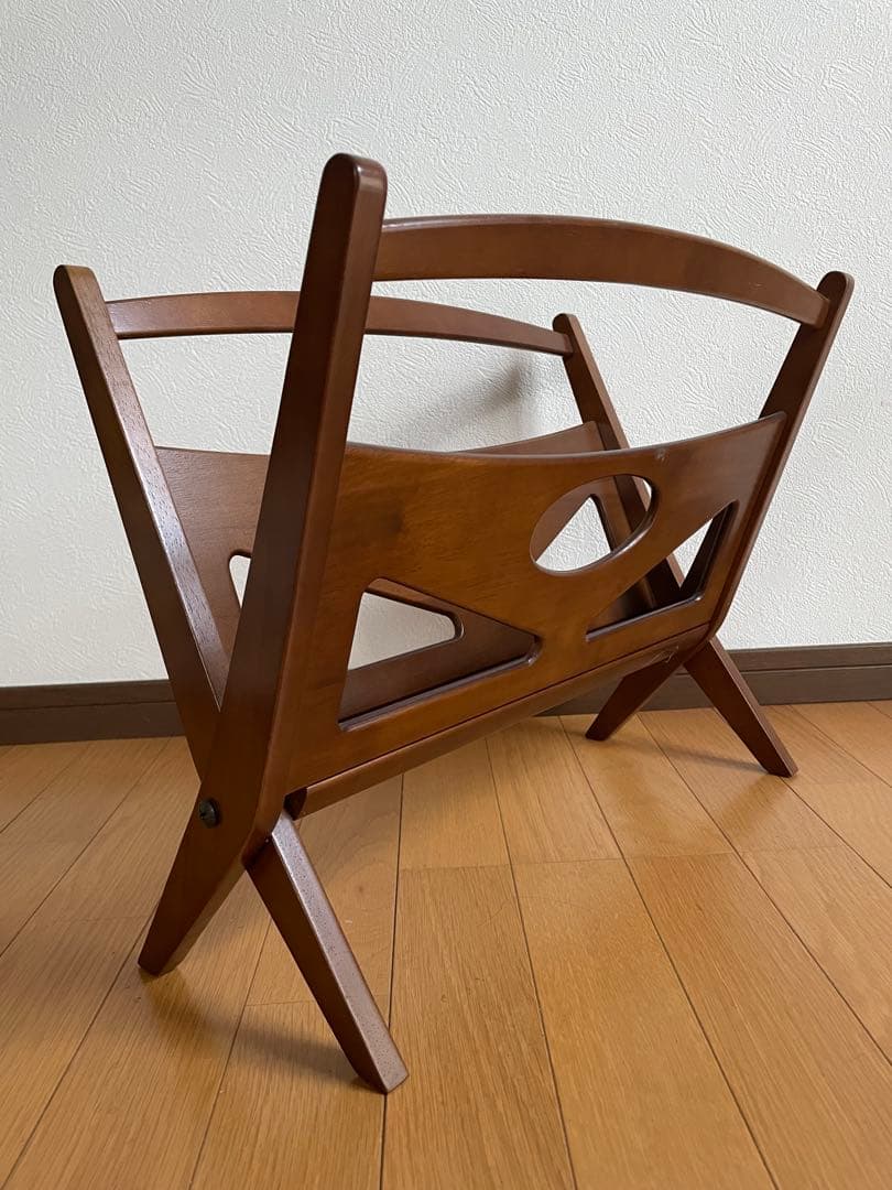 カリモク60 マガジンラック