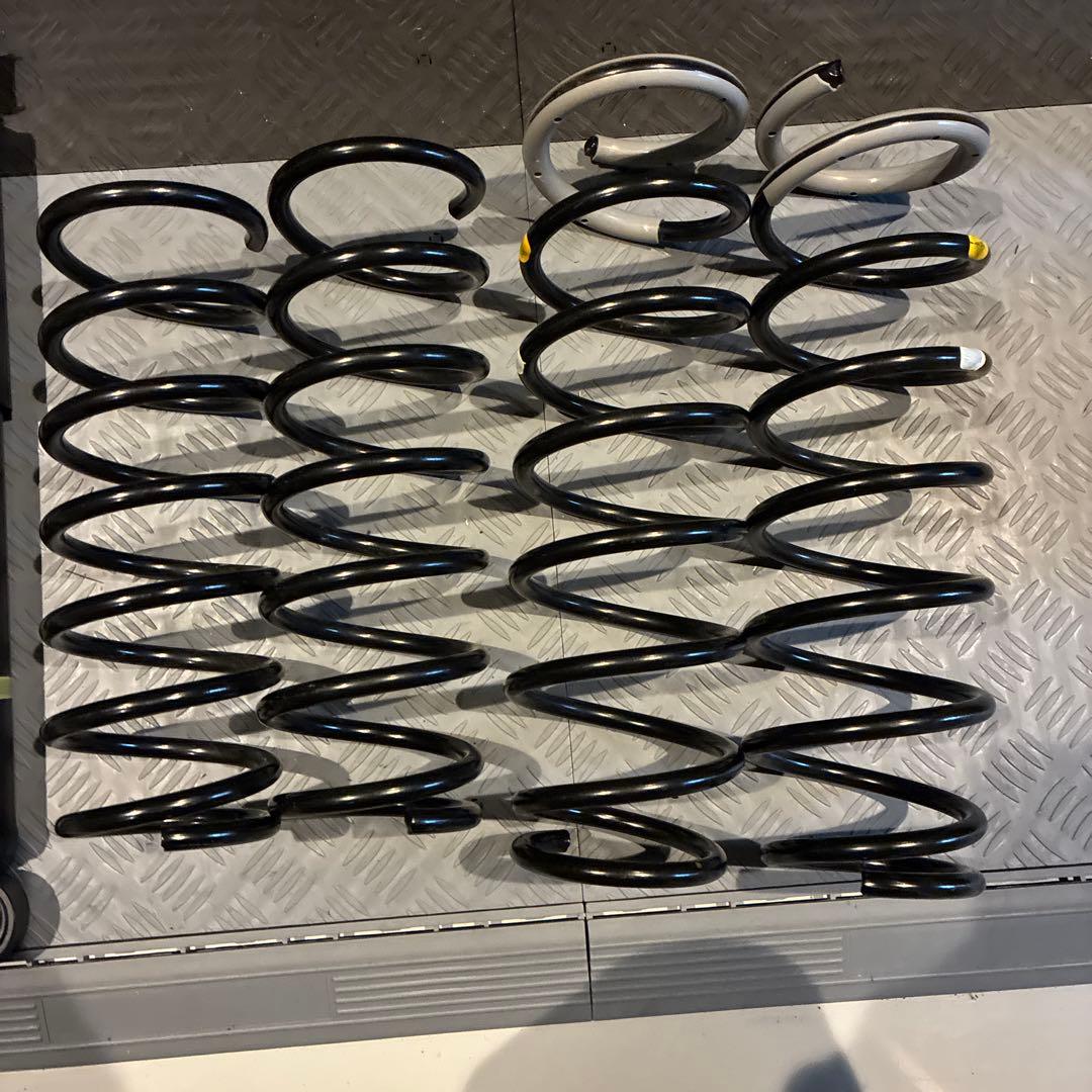 JB64 純正サスペンション