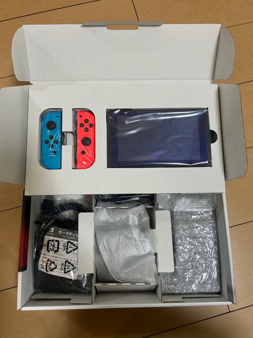 【美品・完品】Nintendo Switch 本体 ネオンブルー/ネオンレッド