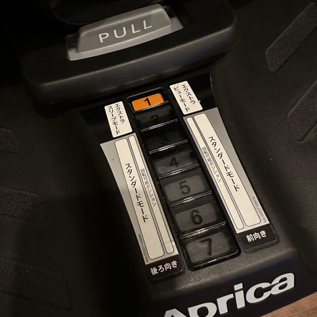 美品 Aprica アップリカ チャイルドシート クルリラプラス ライト