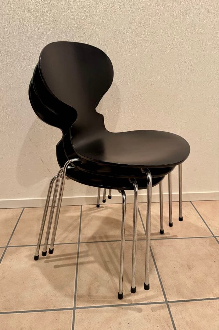 フリッツハンセン アントチェア ブラック 4本脚（3/3)