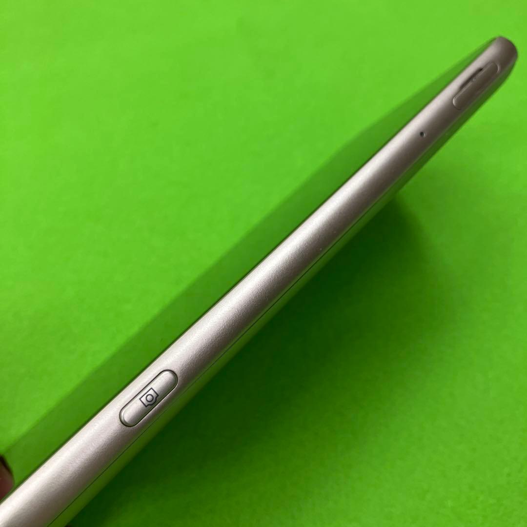 極美品‼️【docomo】F-53E らくらくスマホ　スマートフォン 本体