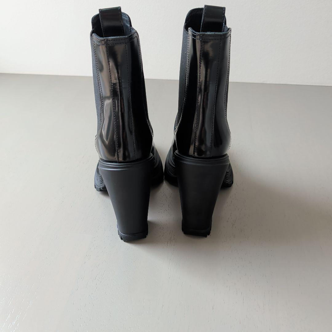 Alexander McQueen サイドゴアブーツ ブラック