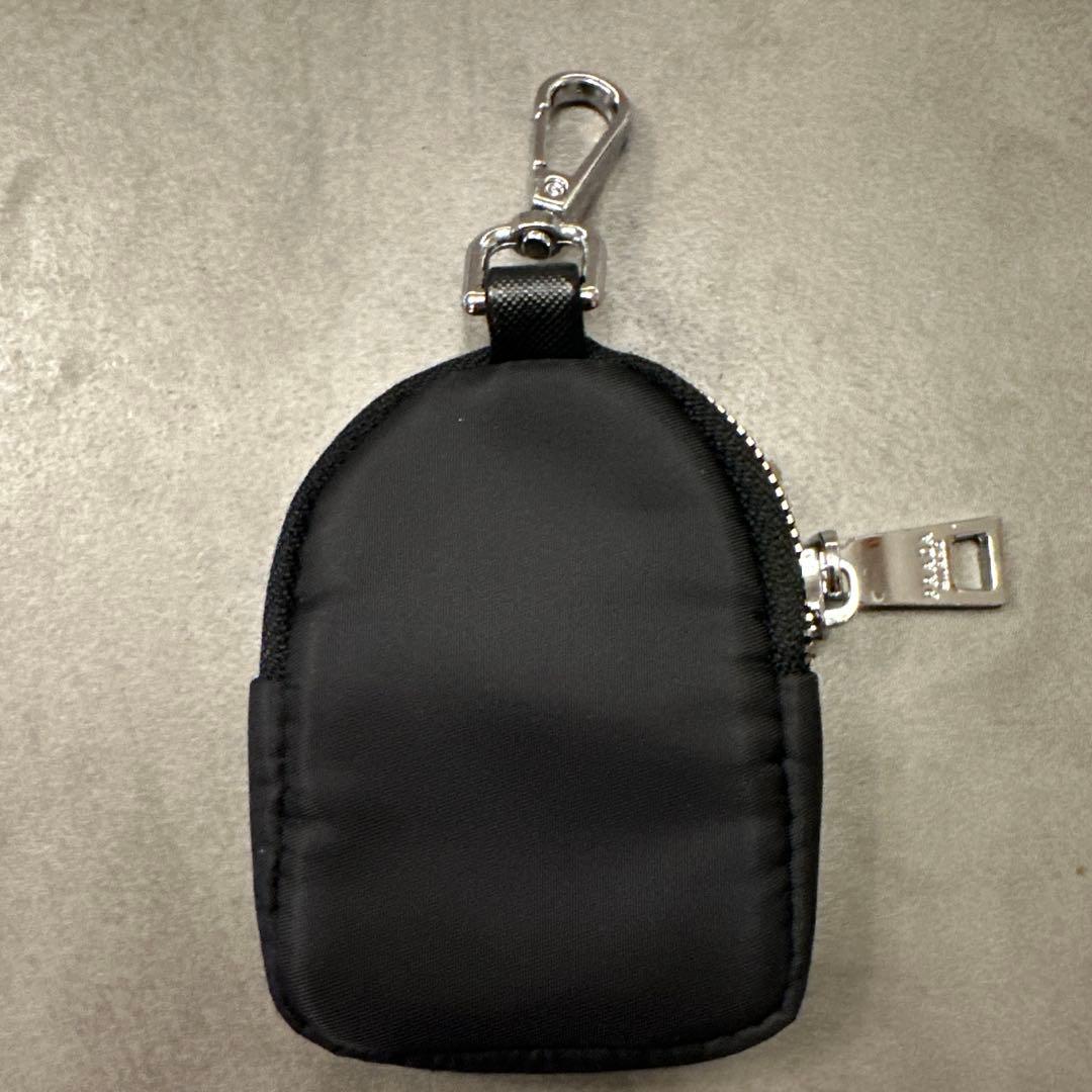 プラダ　・イヤホンケース