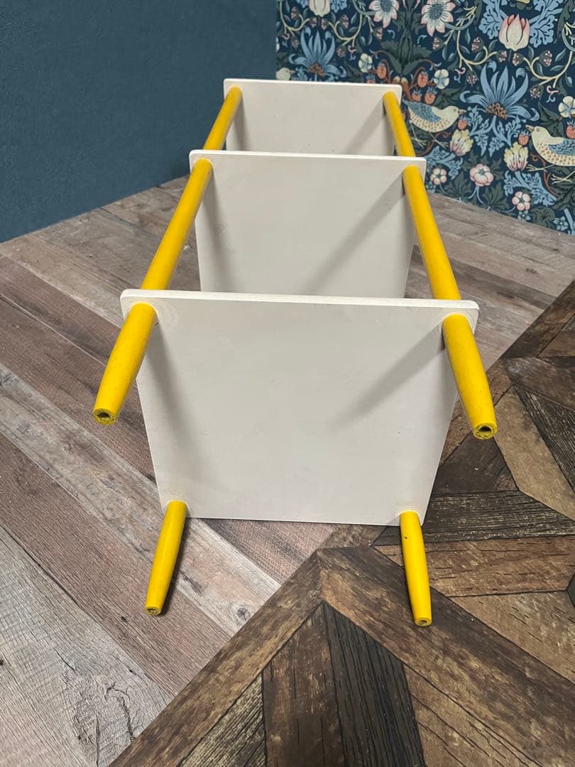 3段 棚 昭和レトロ レトロポップ 当時物 インテリア 黄色 白 ラック