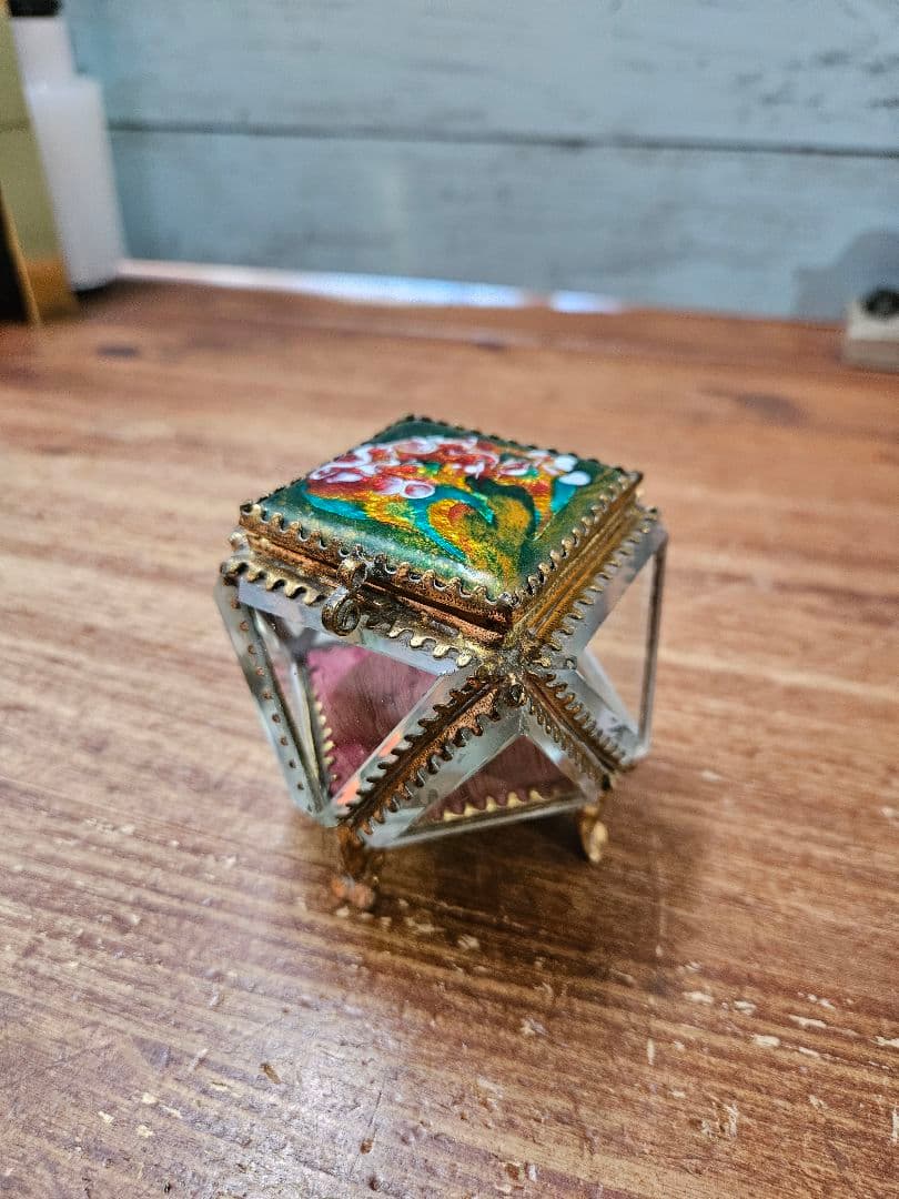 フランスアンティーク カットガラスの宝石箱 全面ベベル硝子 ジュエリーボックス