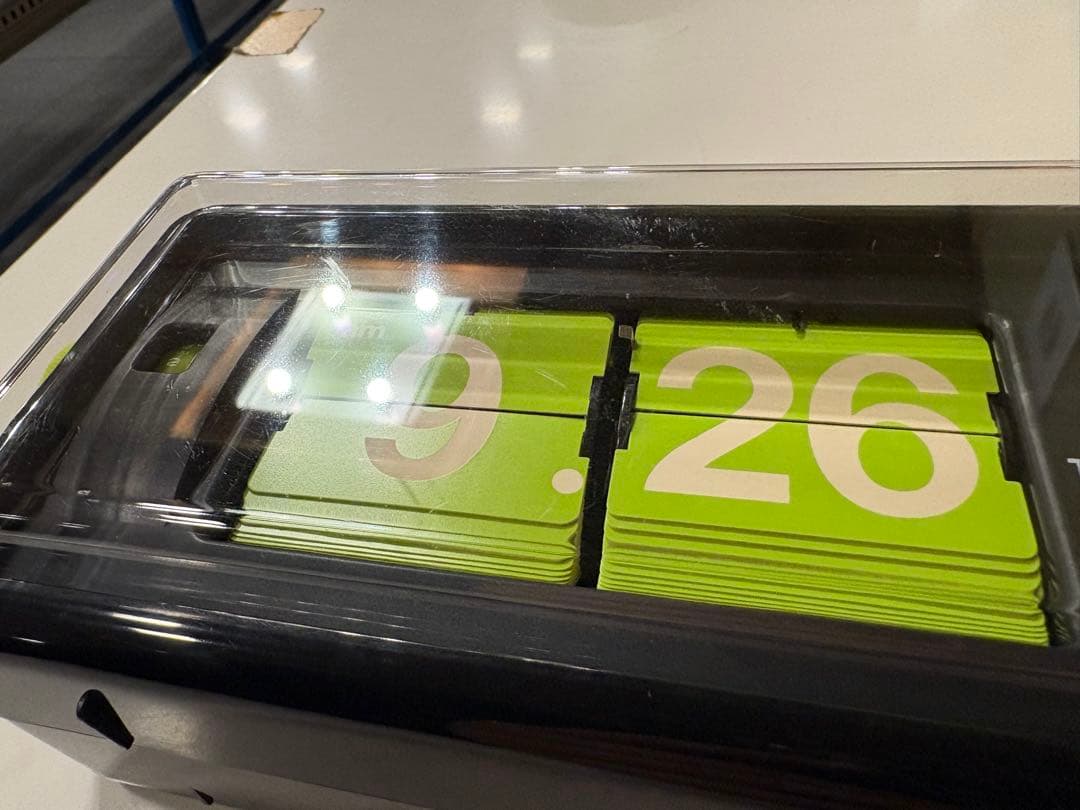 ★動作品★TWEMCO トゥエンコ パタパタ時計　AL-30 黒&緑 目覚し時計