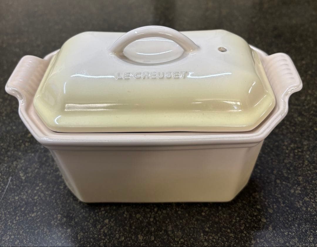 【新品】ル・クルーゼ　グレービーボート、ヘリテッジテリーヌ プレス付　２点セット