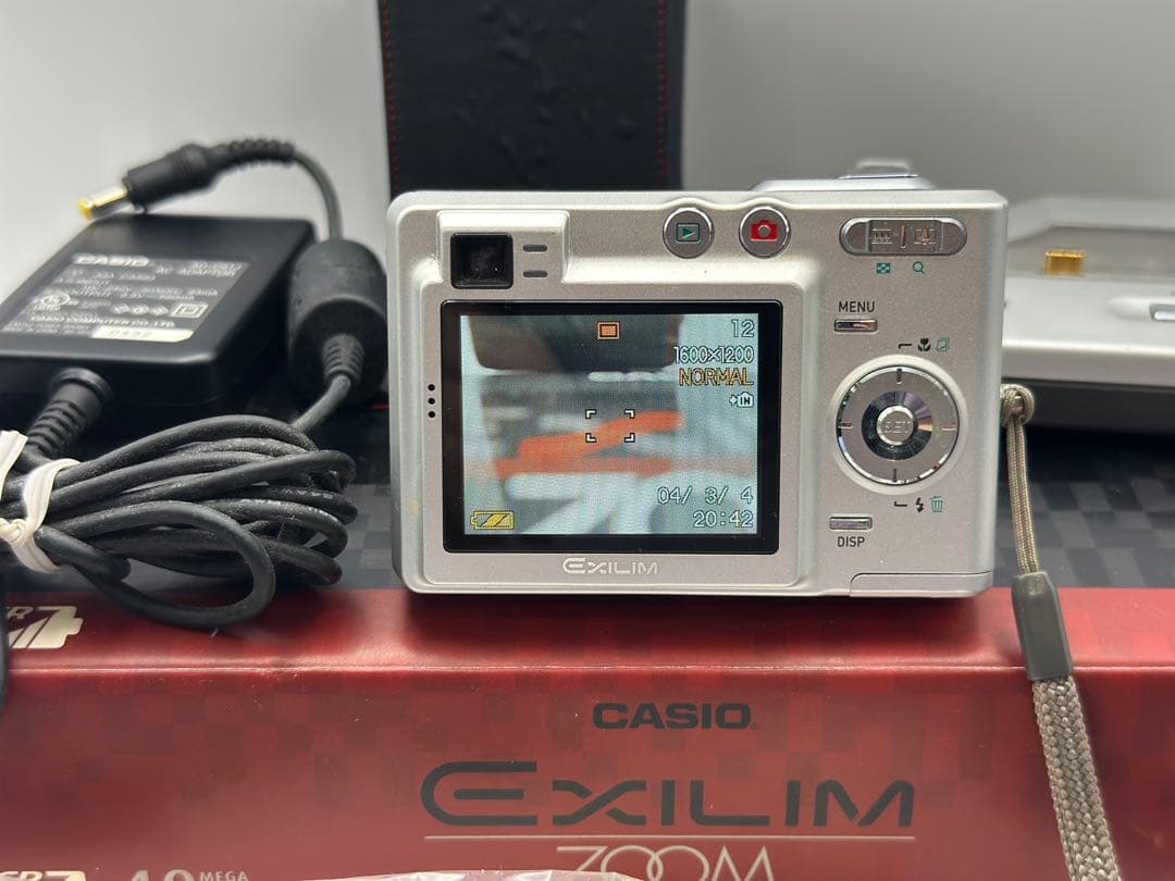 CASIO EXILIM EX-Z40 コンパクトデジタルカメラ【動作確認済】