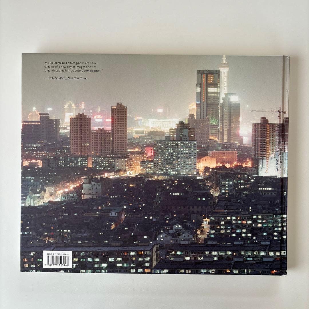 洋書 neon tigers / Peter Bialobrzeski