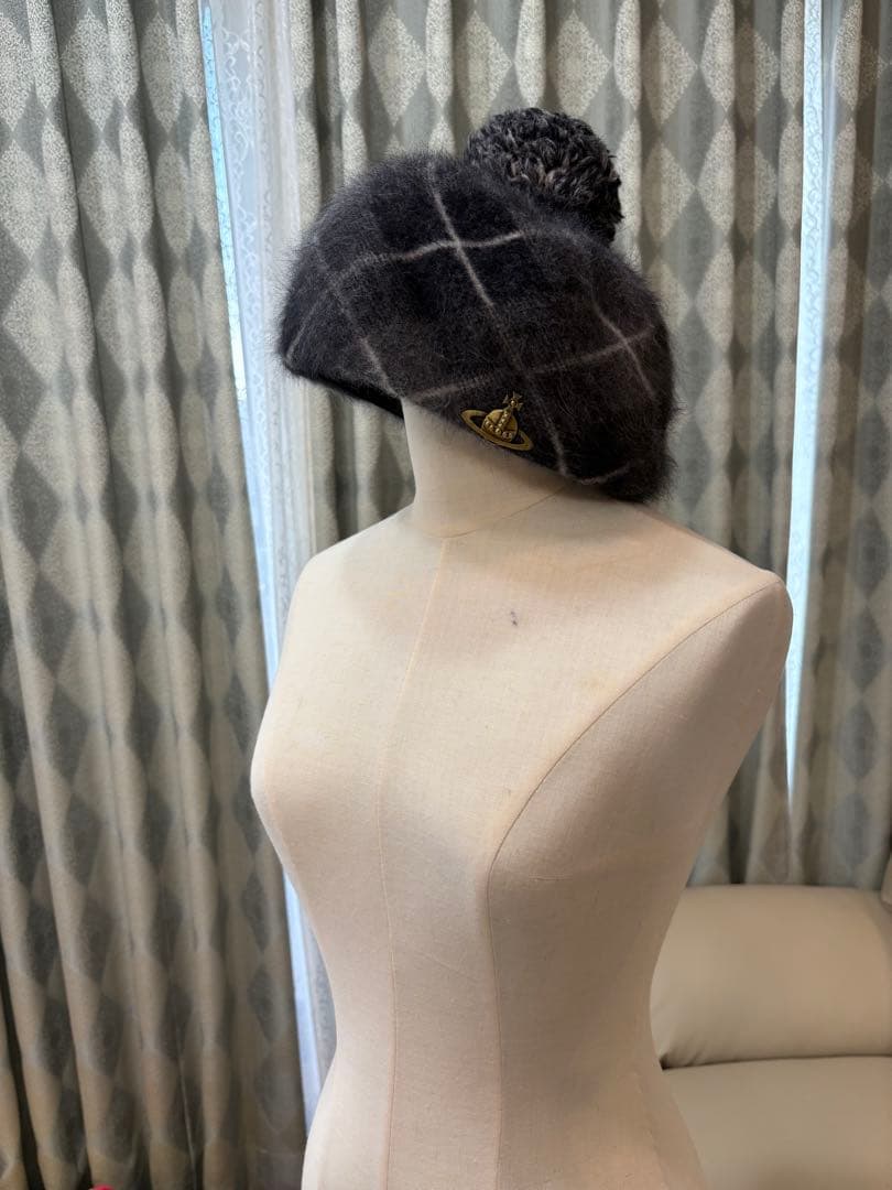 【値下げ中】Vivienne Westwood グレー ベレー帽【良品】