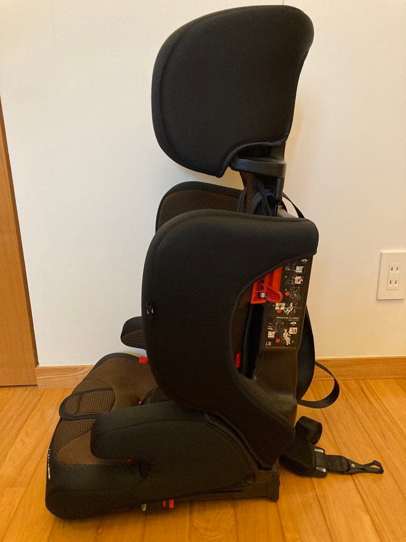 Smart Angel ジュニアシート ブラウン
