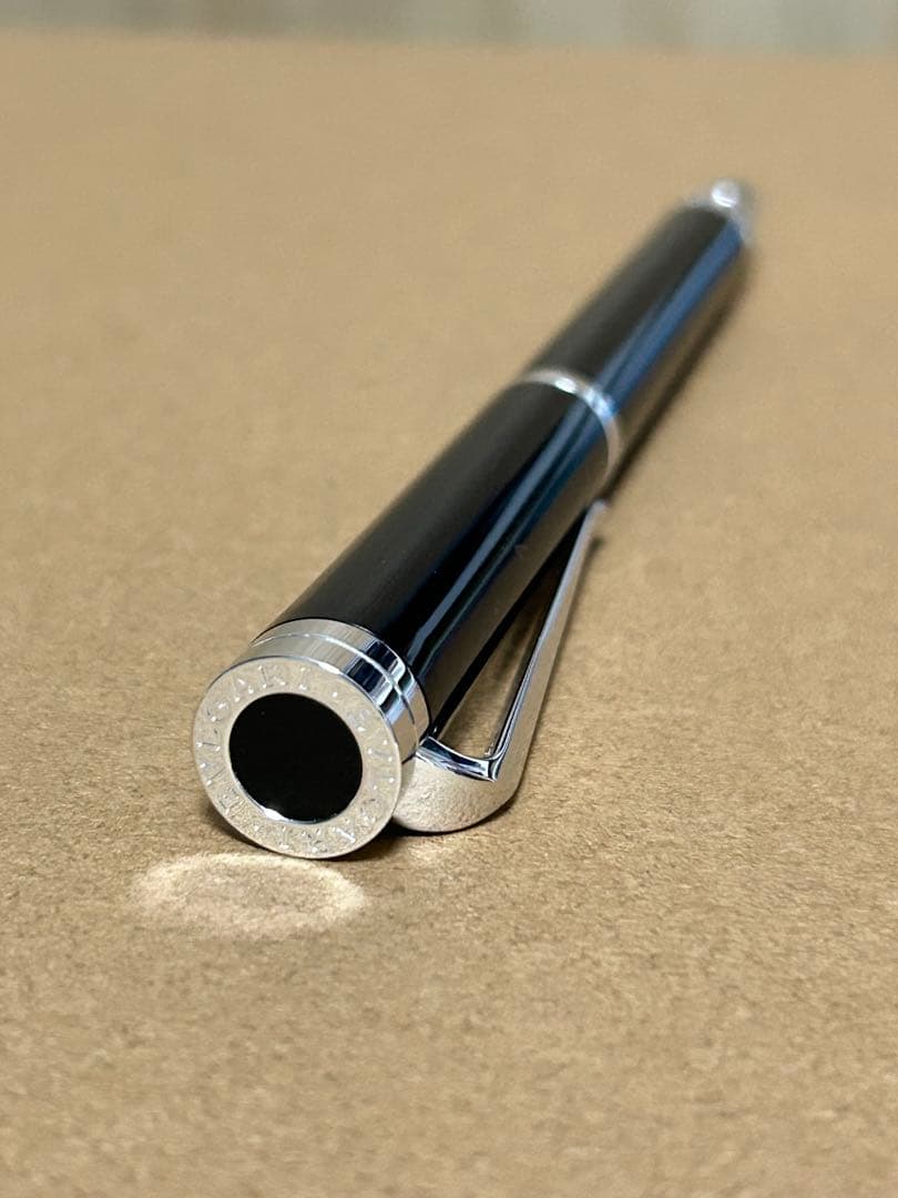 BVLGARI ボールペン 黒色