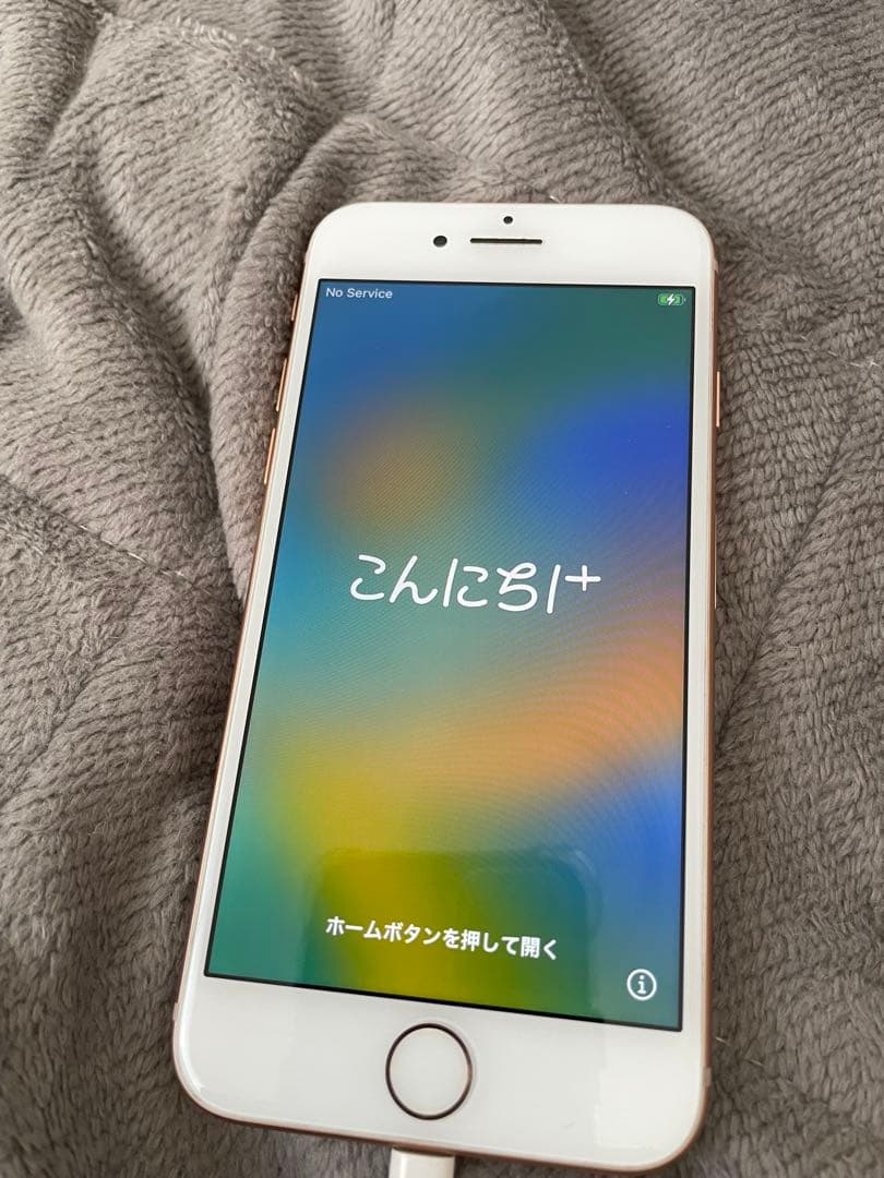 iPhone8 ゴールド色