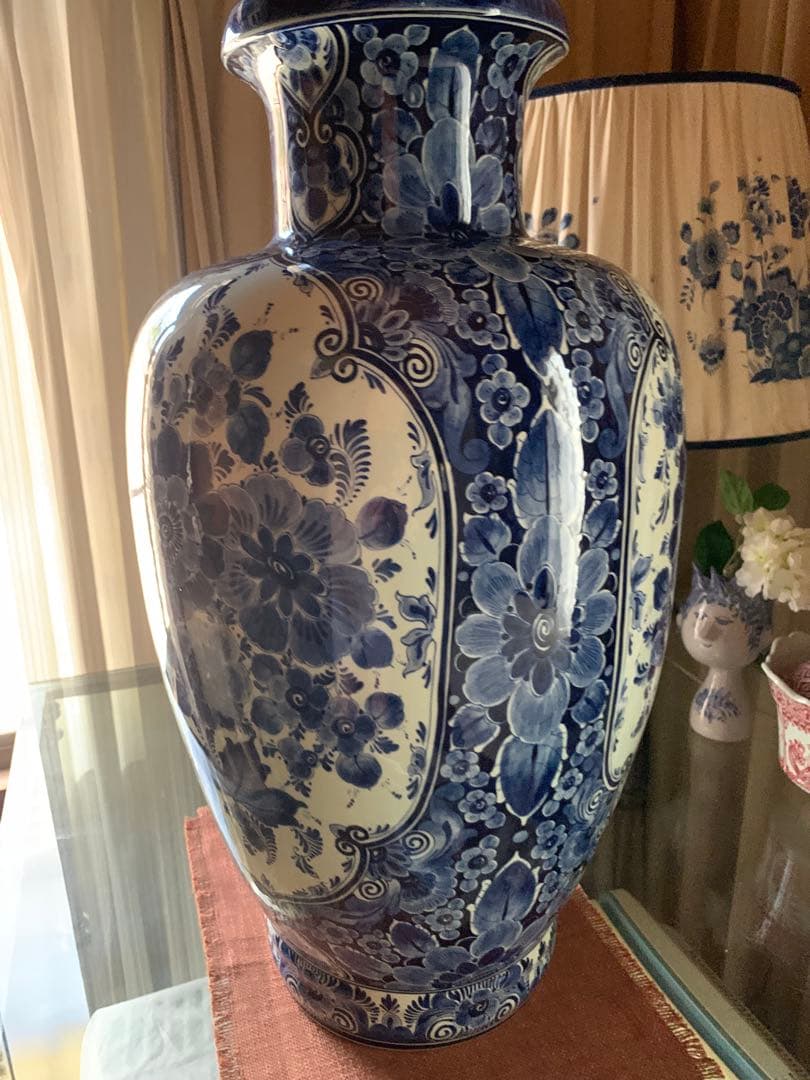 ロイヤルデルフト　破格！オランダのビンテージ超大型花瓶で細かく描き込まれた美術品