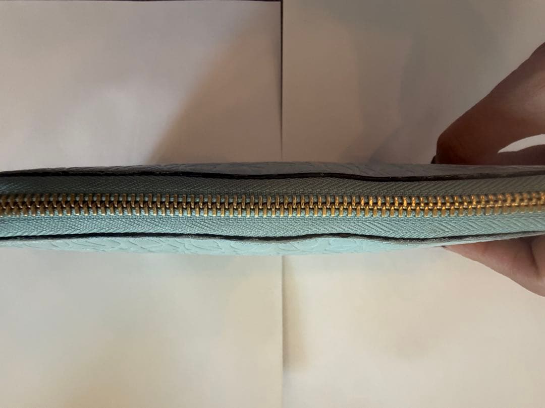 LOEWE ロエベ 長財布 ラウンドファスナー リピート アナグラム