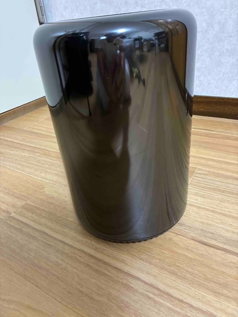 Mac Pro (Late2013) 3GHz 8コア メモリ32GB