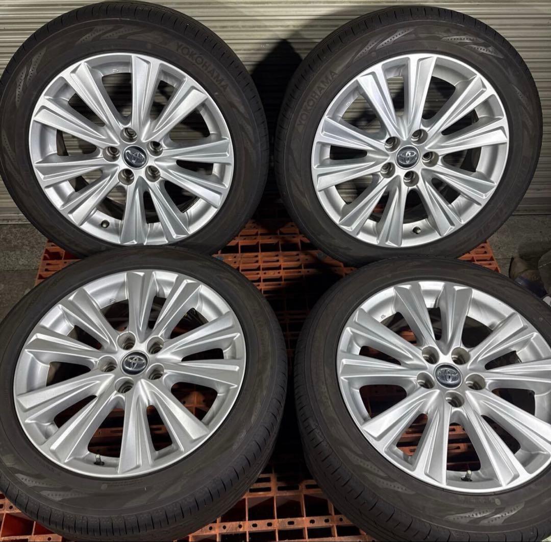 トヨタ純正18インチアルミホイール ヨコハマタイヤ RV03 235/50R18