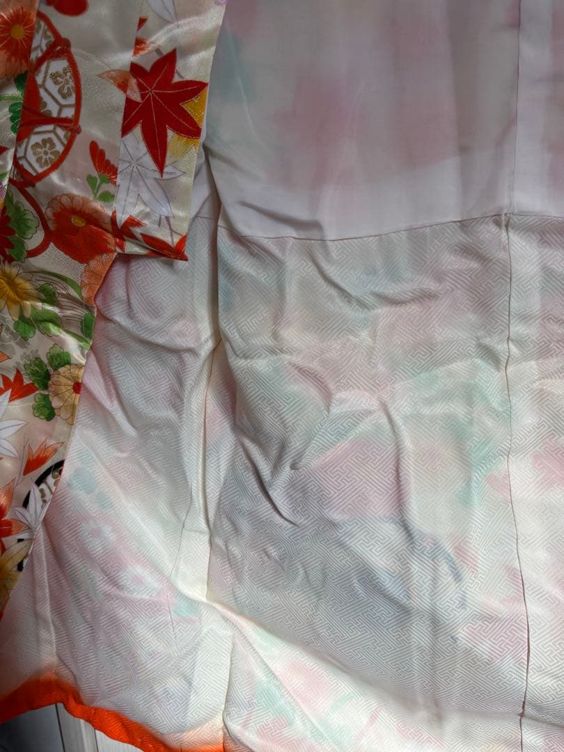 七五三用 花柄着物　未使用豪華　赤オレンジベージュ地　旭化成エルタス 旭秀苑創作