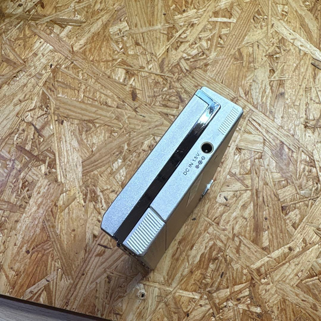 SONY WM-30 カセットプレーヤー シルバー　ジャンク