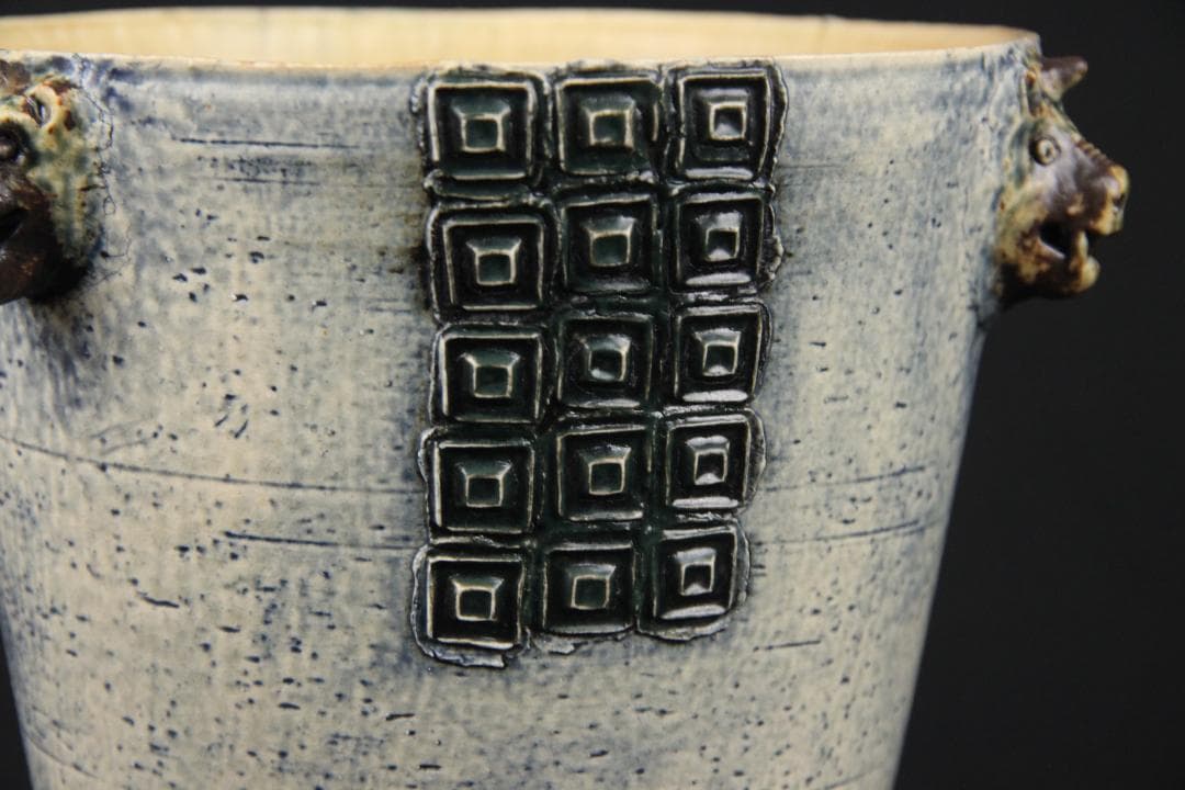 現代アート　西川勝 作　灰釉陶彩 三獣三足器　 花器・壺EN11-12