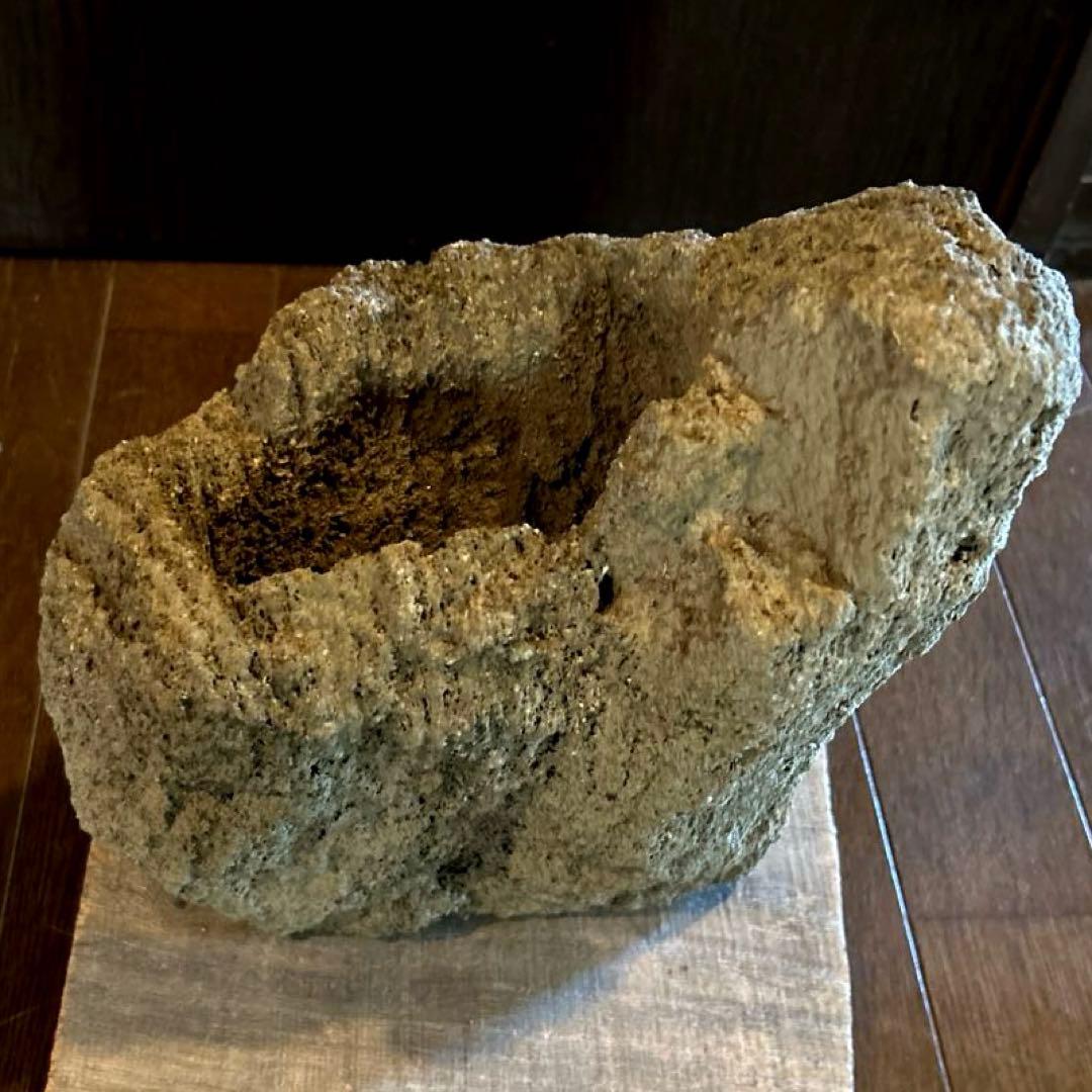 山渓鉢　雲山石　溶岩石　希少　一点モノ　苔　山野草　盆栽　多肉植物　小品盆栽