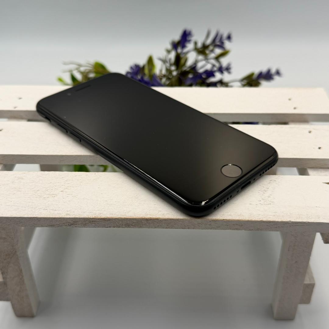 iPhone SE第3世代 64GB ミッドナイト 313