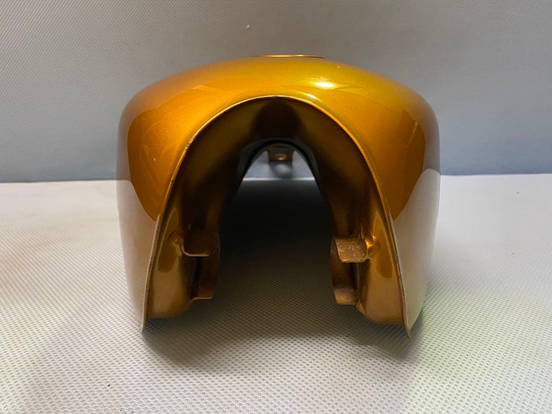 250TR 純正　フューエルタンク　金　キャブ